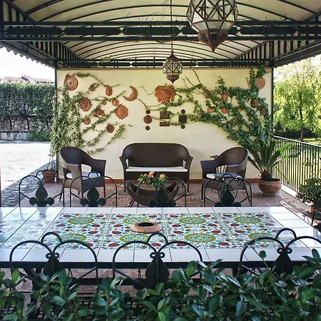 Glicini Bed and Breakfast 4*